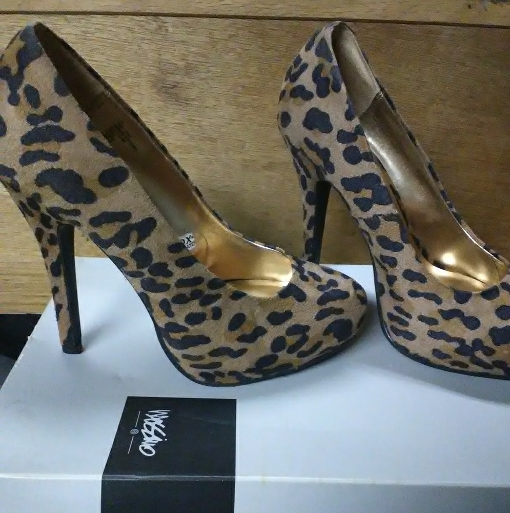 Shoes/Heels